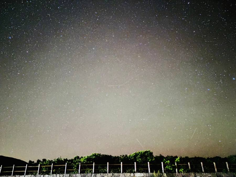 羅臼岳と星空 2