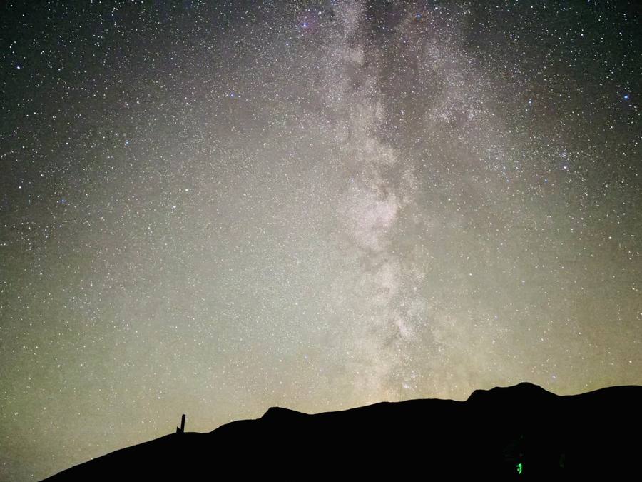 羅臼岳と星空 3